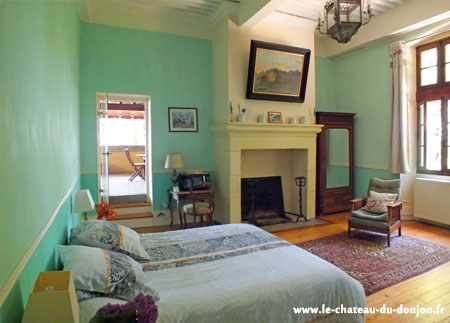 Chambre avec terrasse location chambre proche des thermes de Aix les Bains